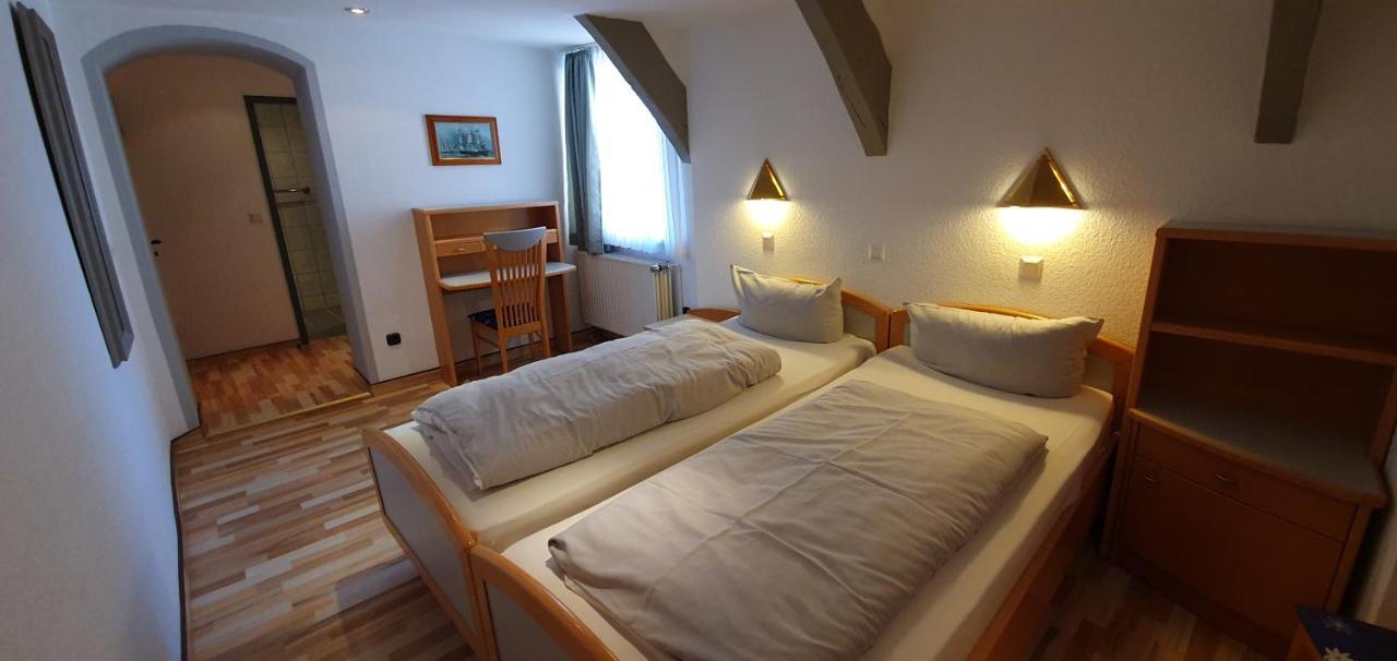 Hotel Zur Krone Хамельн Экстерьер фото